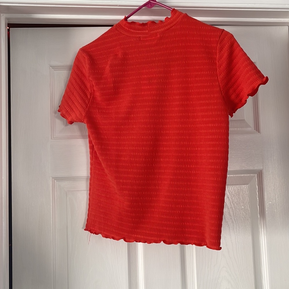 Top - Picture 2 of 3